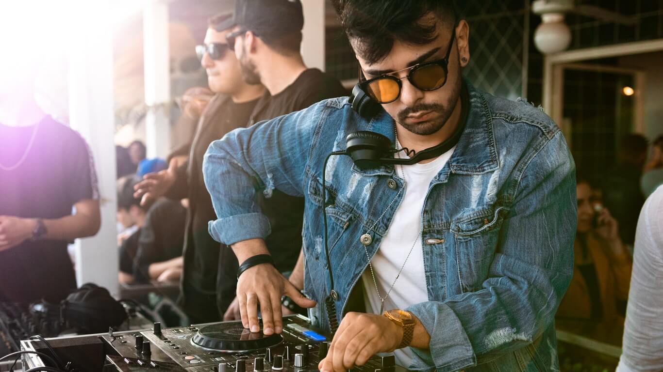 Plan Your Bachelor Party in The Best Destination of All Time